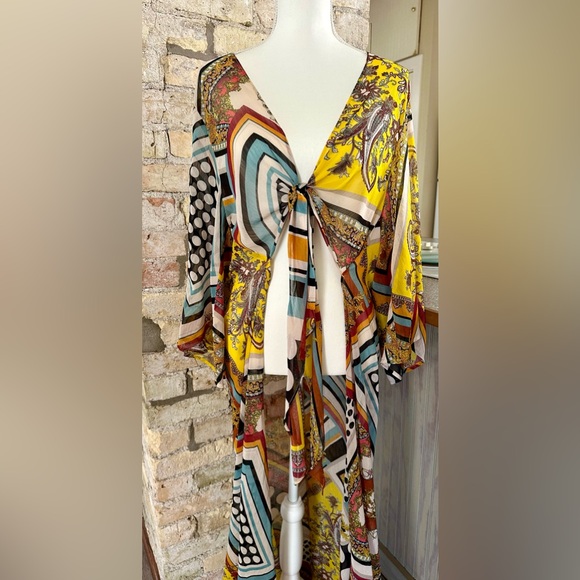 Unique design sheer wrap that ties at breast bone then full length sheer duster - Picture 3 of 8